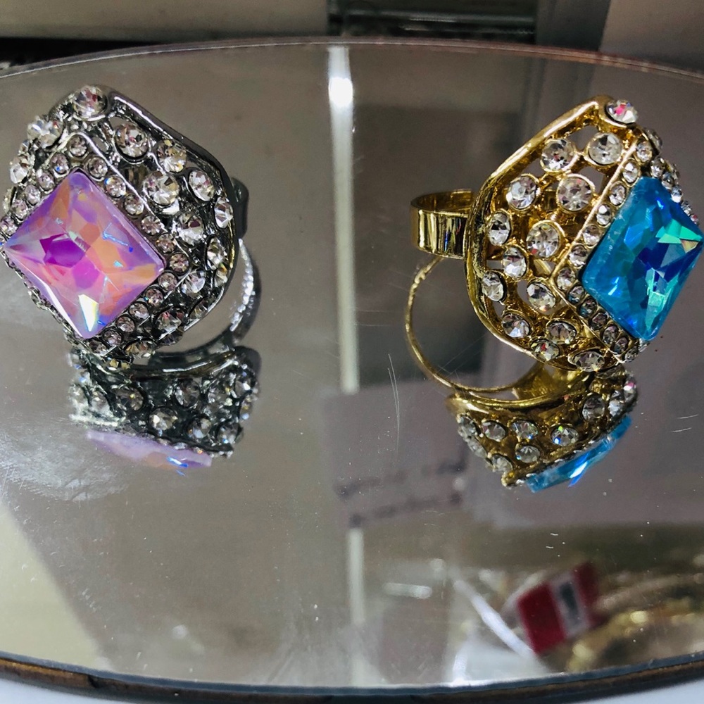 NEW Rhinestone Vintage Costume Rings 💙 - Picture 2 of 4